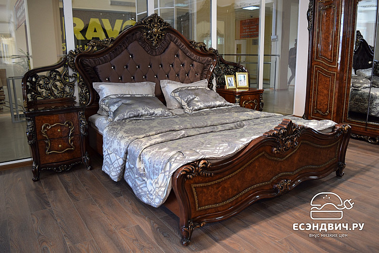 Кровать 1600 "Себастьяно" (МДФ) (Корень дуба глянец/Бархат/Шелкография/Патина/Лак) UgJk